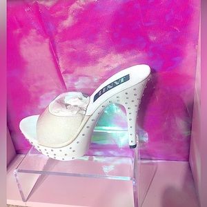 Jante Clear white with stones heel